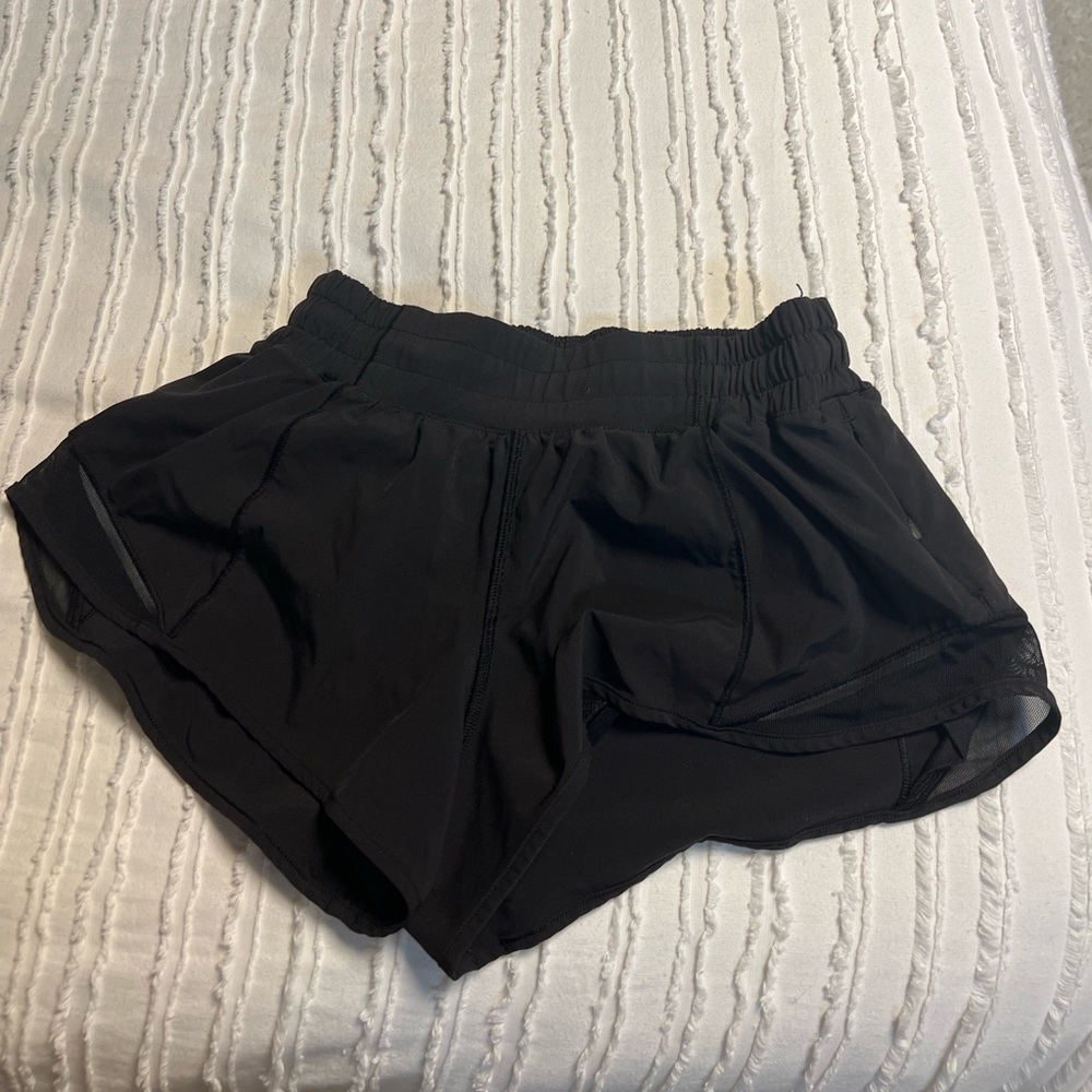 LULULEMON HOTTY HOT SHORTS